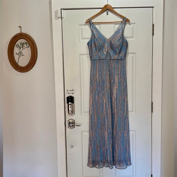 NWT Nightway Metallic Blue & Rose Gold Gown Size 12 - Picture 4 of 16